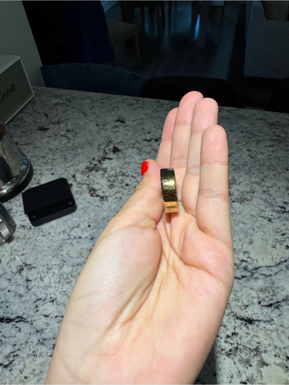 Oura Ring | Gold | Size 10 | Fourth Generation - Picture 5 of 10